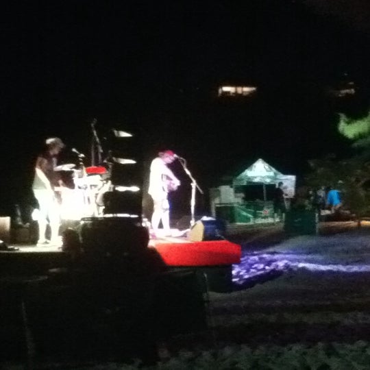 Friar's Bay Beach Bar 5 tips