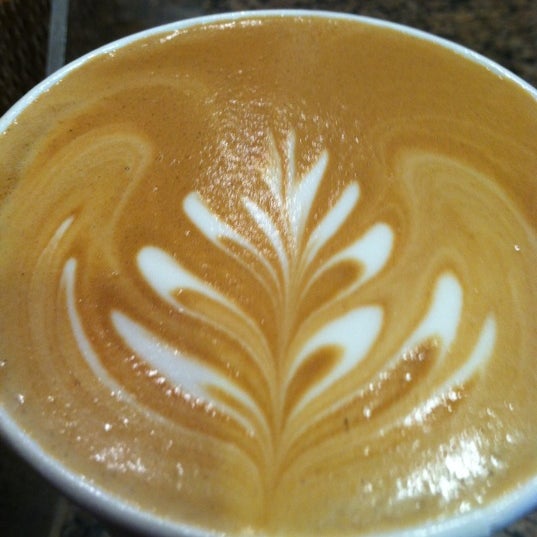 2/10/2012 tarihinde Sheila S.ziyaretçi tarafından Peet&#39;s Coffee &amp; Tea'de çekilen fotoğraf