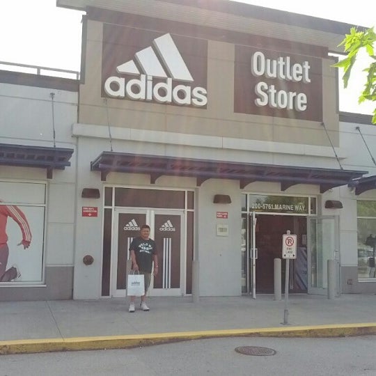 adidas seattle outlet