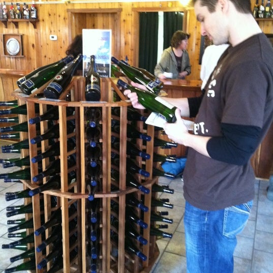Photo taken at Lakewood Vineyards by Kim T. on 3/3/2012