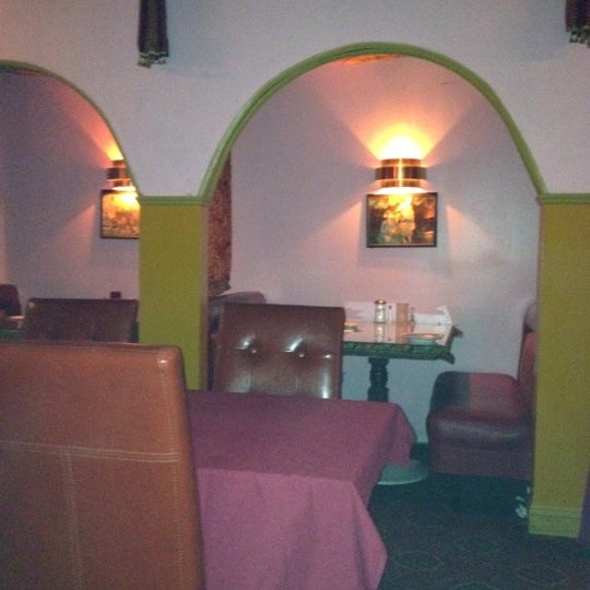 4/5/2012 tarihinde Kevin M.ziyaretçi tarafından Anarkali Indian Restaurant'de çekilen fotoğraf