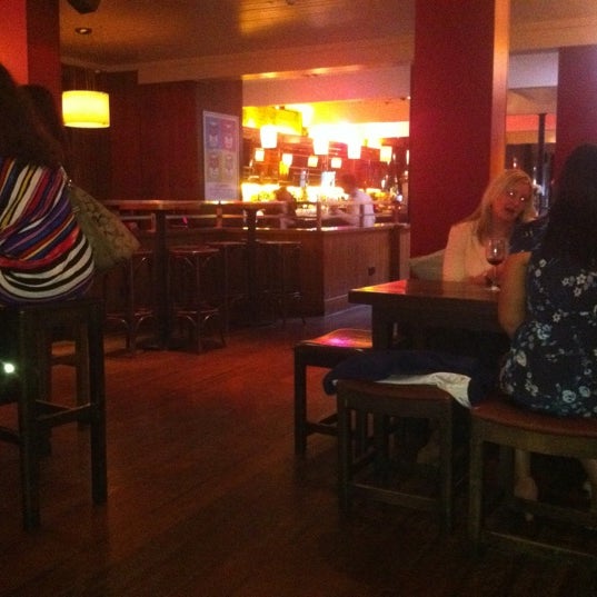 8/28/2012にA H.がDakota Barで撮った写真