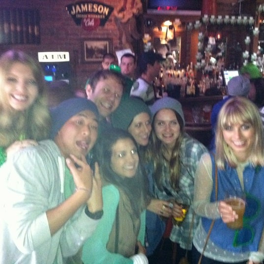 3/17/2012 tarihinde Mark K.ziyaretçi tarafından Buffalo Pub and Grill'de çekilen fotoğraf