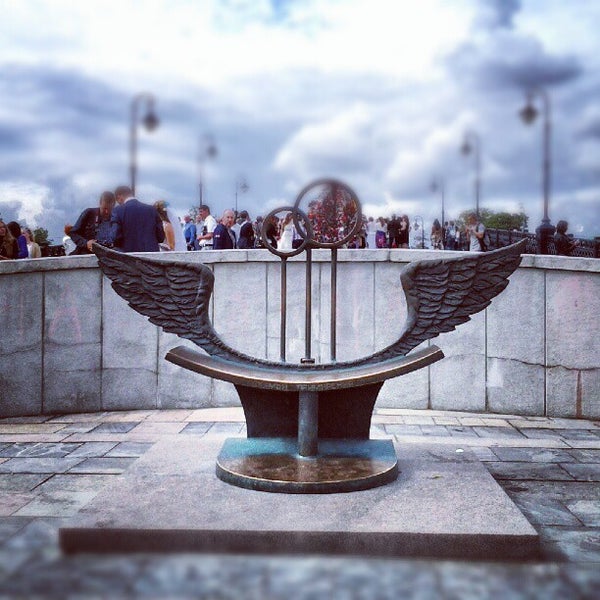 Скамья примирения в москве