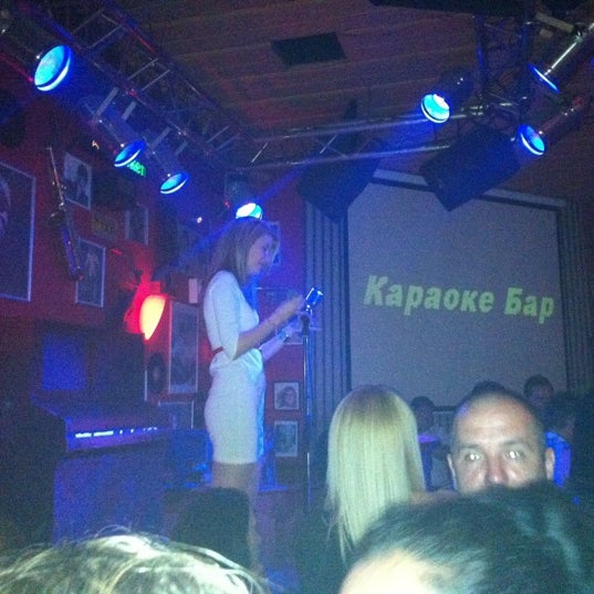Das Foto wurde bei Karaoke Bar von Joro am 4/21/2012 aufgenommen