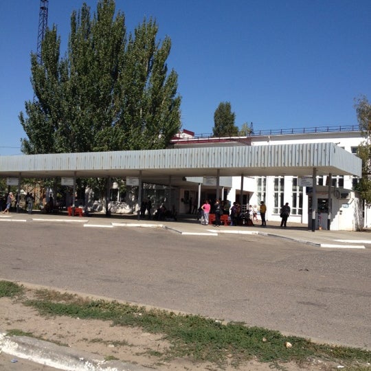 Сайт автовокзала ейск. Сайт автовокзала ейск. Автостанция ейска гостиница. Ейск автостанция. Автовокзал ейск фото.