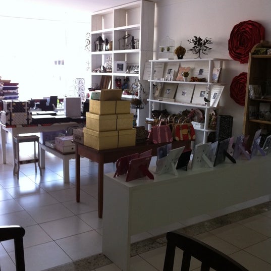 Пацанки 4 сезон диана макиевская. Miss box. Mr. Miss box. Будильник pferdefreunde 30478.