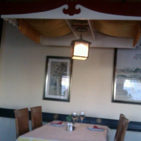 5/4/2012 tarihinde the b.ziyaretçi tarafından Restaurante China'de çekilen fotoğraf