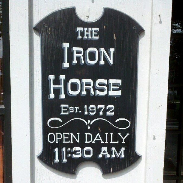 Снимок сделан в The Iron Horse пользователем David N. 8/5/2012