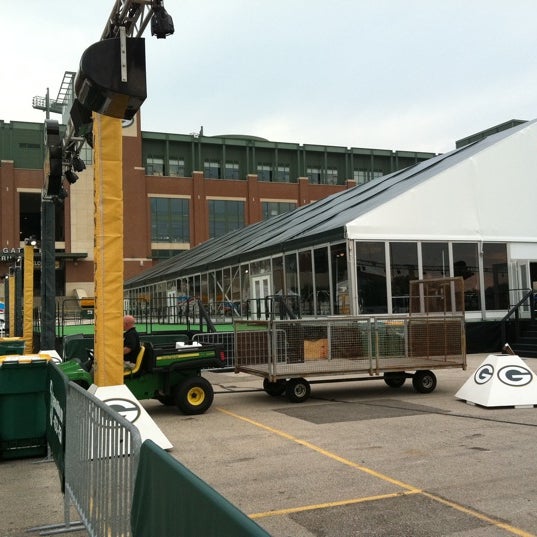 Johnsonville Tailgate Village Lambeau Field 7 tips