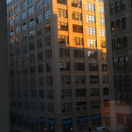 Photo prise au Courtyard by Marriott New York Manhattan/SoHo par Gordon A. le12/13/2011