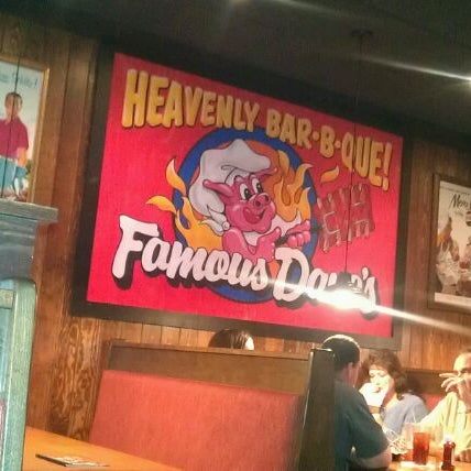 Photo taken at Famous Dave&#39;s by Russell A. on 12/5/2011