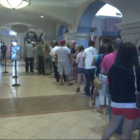 Foto diambil di IMAX Theatre at Tropicana Casino &amp; Resort oleh Vincent K. pada 7/20/2012