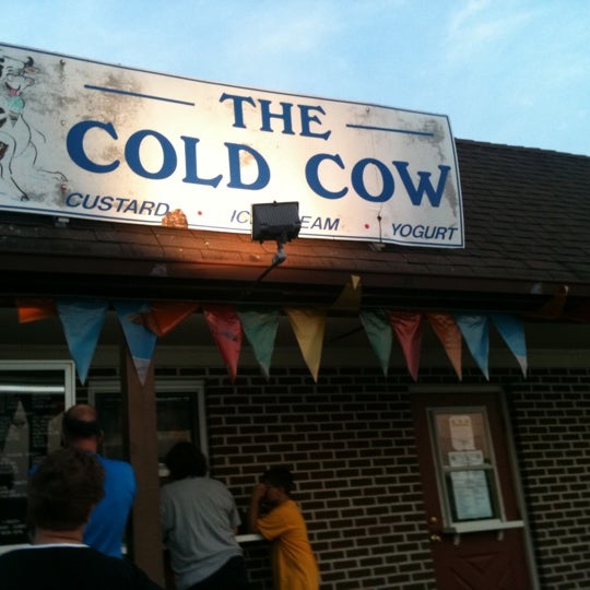 7/7/2011 tarihinde Cris F.ziyaretçi tarafından Cold Cow'de çekilen fotoğraf