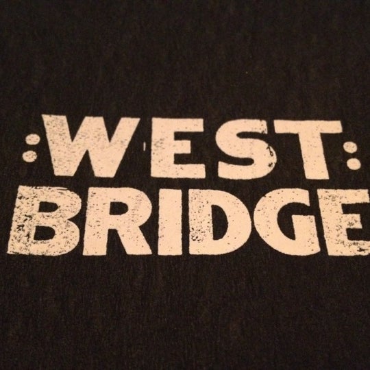 7/13/2012 tarihinde Eric A.ziyaretçi tarafından West Bridge'de çekilen fotoğraf
