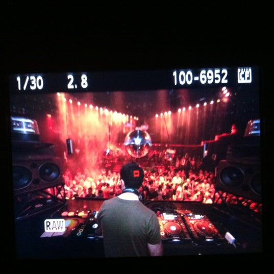 รูปภาพถ่ายที่ Stereo Nightclub โดย Mathieu G. เมื่อ 6/16/2012