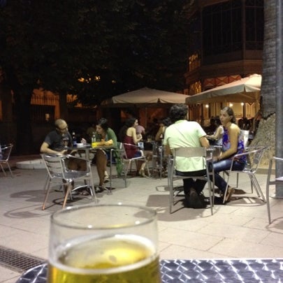 9/7/2012 tarihinde Ana C.ziyaretçi tarafından Cafeteria del Centre Cívic Can Deu'de çekilen fotoğraf