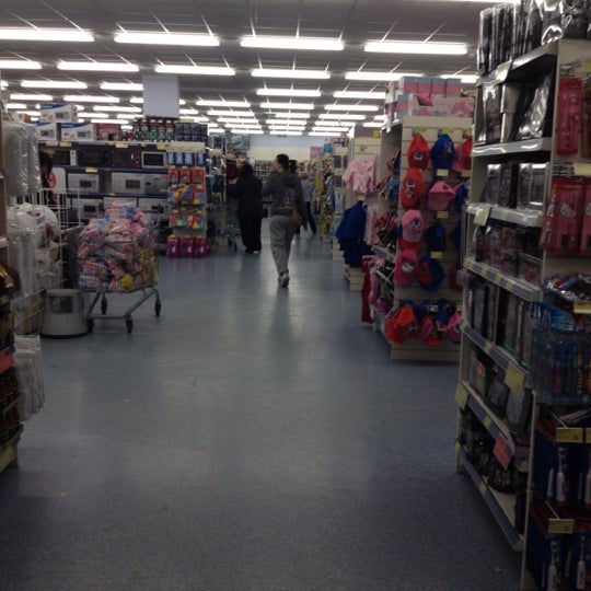 Home Bargains Offers 3 000 Reward After Expensive Electric Toothbrushes Were Stolen During 30 Second Raid Wales Online