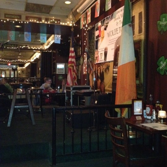 Das Foto wurde bei Ireland&#39;s Own Pub von Andrea B. am 2/25/2012 aufgenommen