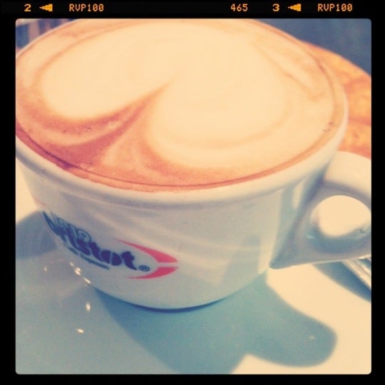 Best priced Cappuccino in town + free wifi = Caffe Noi
