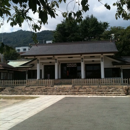 兵庫県神戸護国神社 灘区 1 Tip