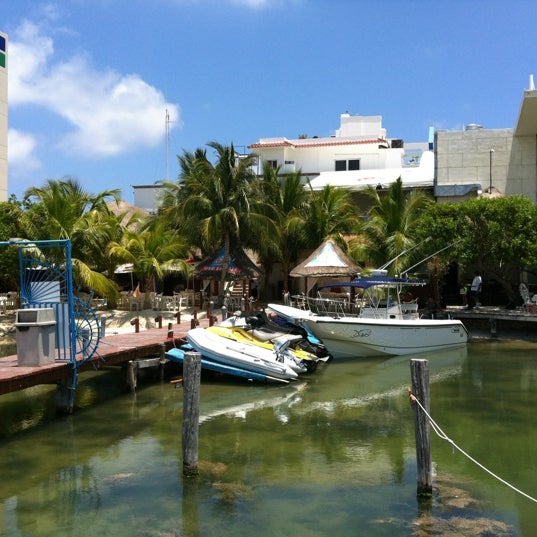 5/4/2012 tarihinde David A.ziyaretçi tarafından El Fish Fritanga'de çekilen fotoğraf