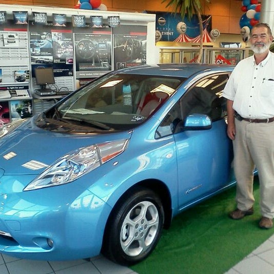 Nissan of McKinney Car Dealership in McKinney