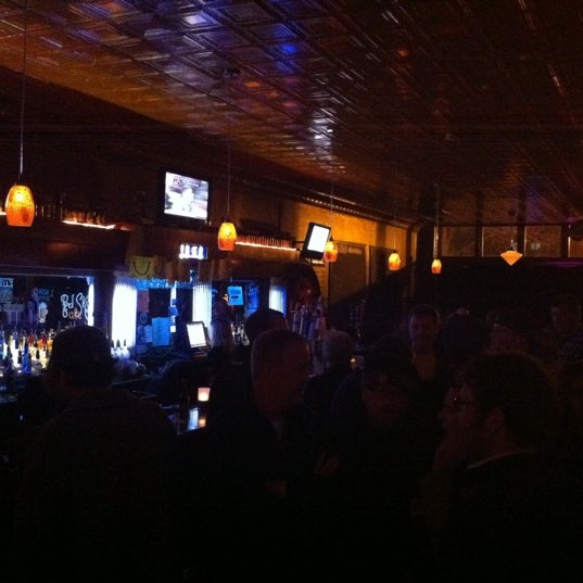 Photo taken at Billy&#39;s Lounge by Starfarm on 3/12/2011