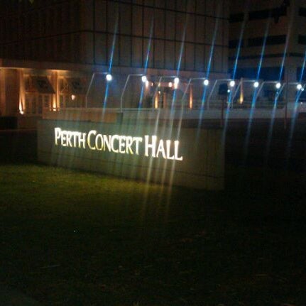 Foto diambil di Perth Concert Hall oleh @nthonyce pada 12/14/2011