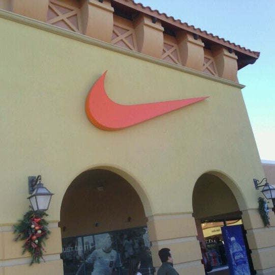 nike store anthem