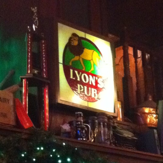 Foto tirada no(a) Lyon&#39;s Pub por Ryan O. em 12/23/2010