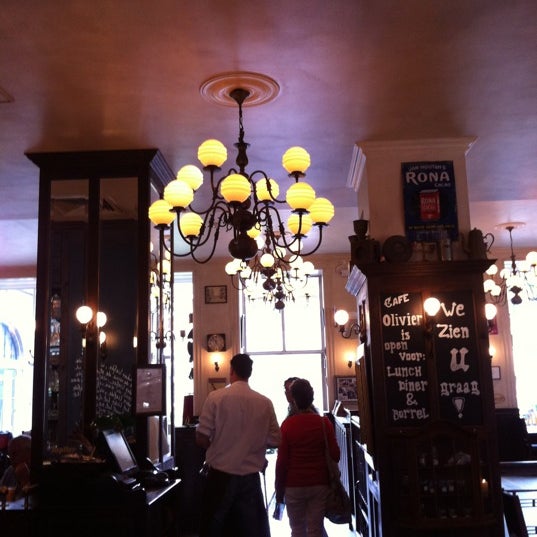7/11/2012 tarihinde Ellen K.ziyaretçi tarafından Belgisch Biercafé Olivier'de çekilen fotoğraf