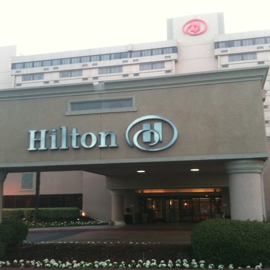 Hilton Concord Hotel