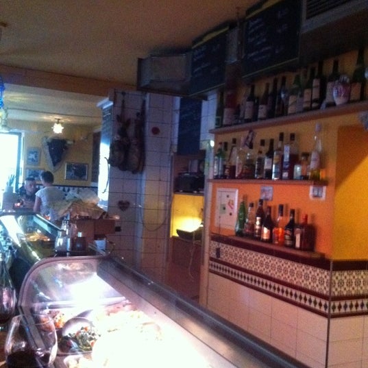 Andalusischer Hund Spanish Restaurant in Mitte