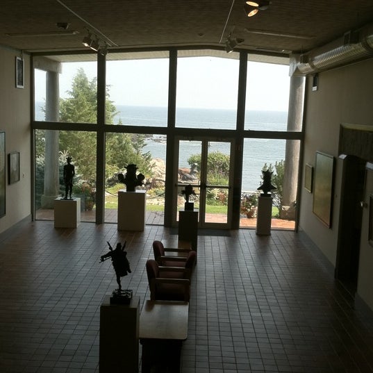 Photo taken at Ogunquit Museum Of American Art by Randy H. on 9/4/2011