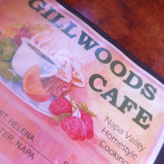รูปภาพถ่ายที่ Gillwoods Cafe โดย John R. เมื่อ 5/29/2011