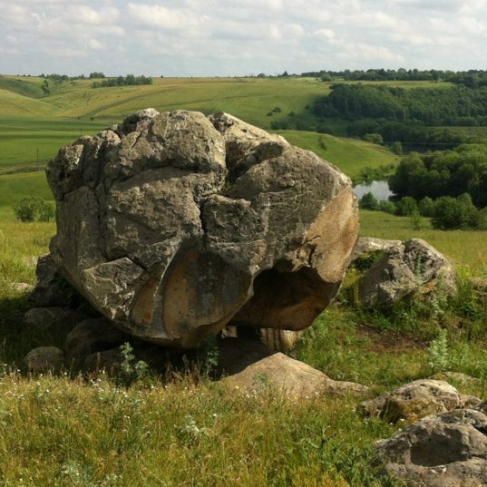 музей заповедник казановка хакасия. конь камень ефремовский район. конь-камень тульская область ефремовский район. конь-камень тульская область ефремовский район. мемориал судбищенская битва.