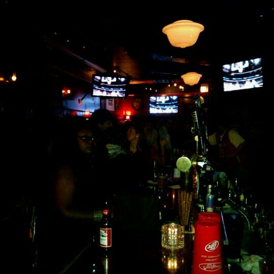 Foto diambil di Vaughan&#39;s Pub oleh Colleen D. pada 3/26/2011