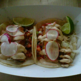 Photo taken at Dorado Tacos &amp; Cemitas by Yae Jee M. on 8/9/2011