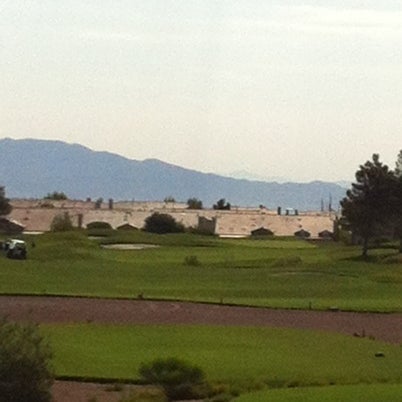 8/5/2012 tarihinde Cindy F.ziyaretçi tarafından Badlands Golf Club'de çekilen fotoğraf