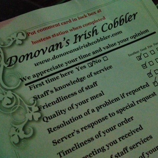 Das Foto wurde bei Donovan&#39;s Irish Cobbler von Tessa B. am 8/9/2012 aufgenommen