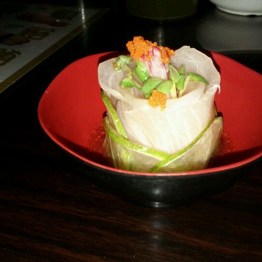 Снимок сделан в Yummy Grill &amp; Sushi пользователем Michael B. 9/1/2011