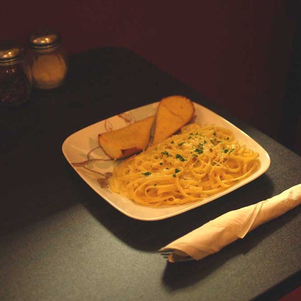 Pizza Brava's menu offers several items beyond simply pizza, and their Linguine Alfredo is just one example. Goal.