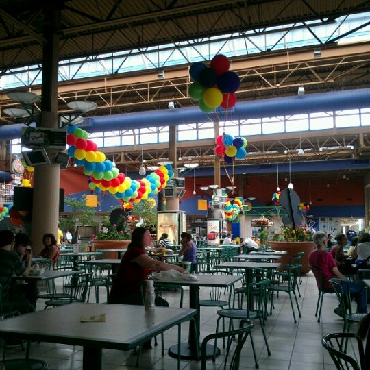 Foto scattata a The Marketplace at Steamtown da Scott M. il 7/21/2012