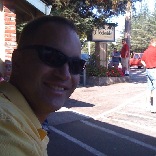 9/17/2011 tarihinde Dorothy J.ziyaretçi tarafından Hank&#39;s Creekside Restaurant'de çekilen fotoğraf