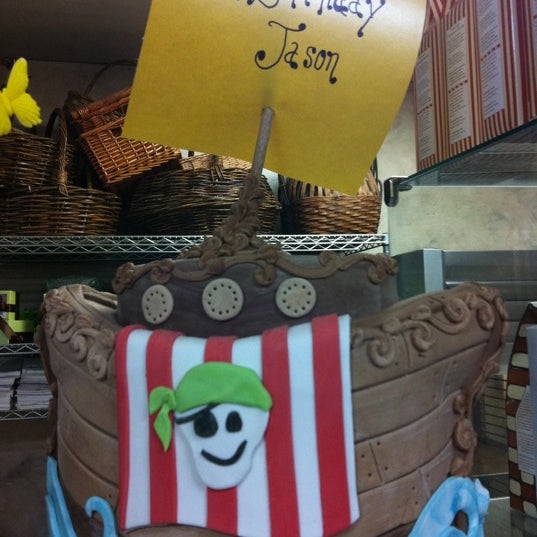 Photos at Bread Basket Cake Co. Bakery in Camarillo