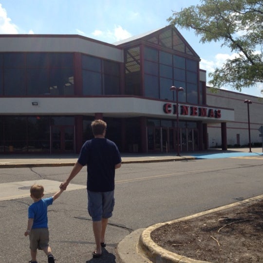 Rave Motion Pictures Flint West 14 Flint, MI