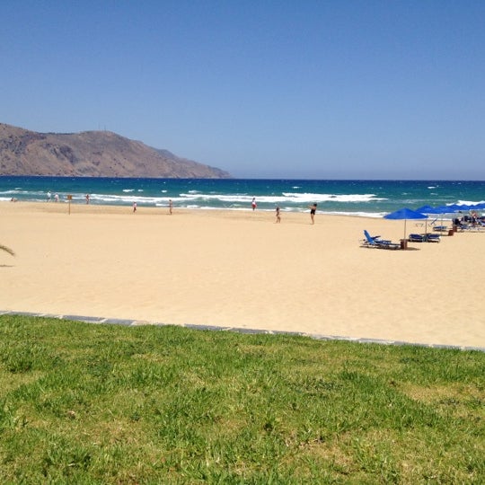 6/30/2012 tarihinde Ekaterina G.ziyaretçi tarafından Pilot Beach Resort'de çekilen fotoğraf