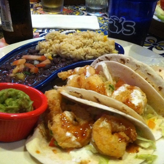Photo taken at Chili&#39;s Grill &amp; Bar by Judy F. on 10/15/2011