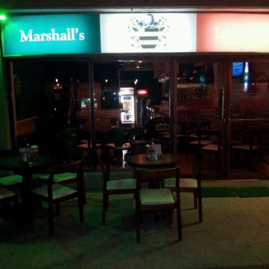 Das Foto wurde bei Marshall&#39;s Irish Pub von Marshalls I. am 8/2/2012 aufgenommen